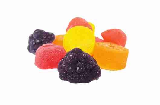 Gummies that have artificial coloring and artificial sweetener from concentrated juice
